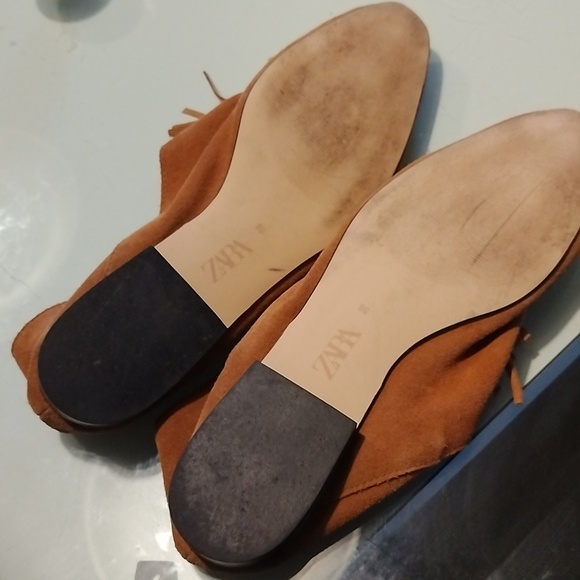 ZARA 100% Suede Leather Tan Moccasin Tassels Loafers Size 8 - Picture 10 of 12